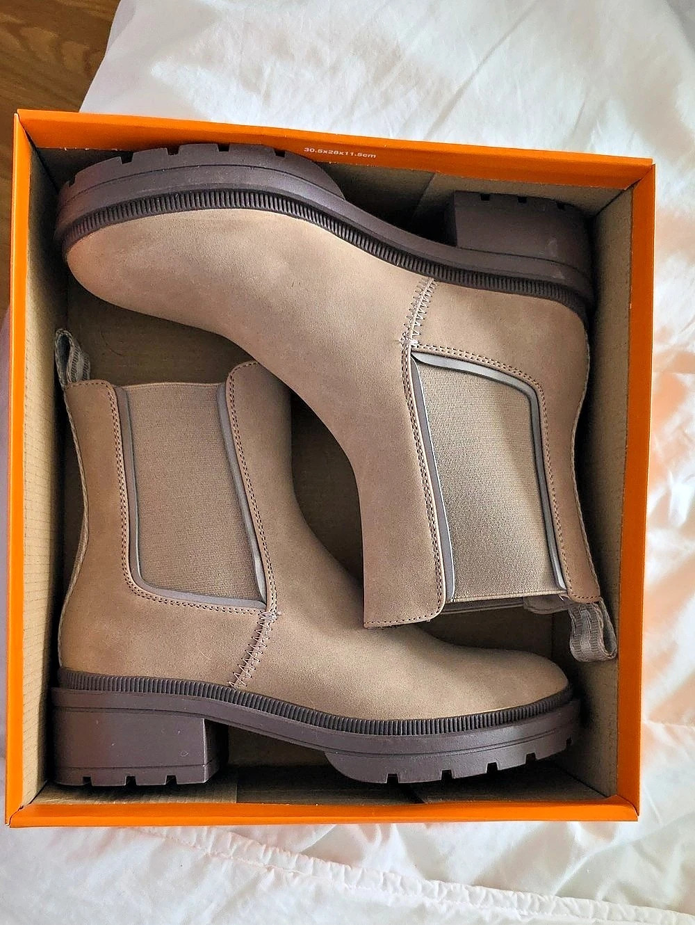 Rocket Dog Chelsea Boot US 7.5